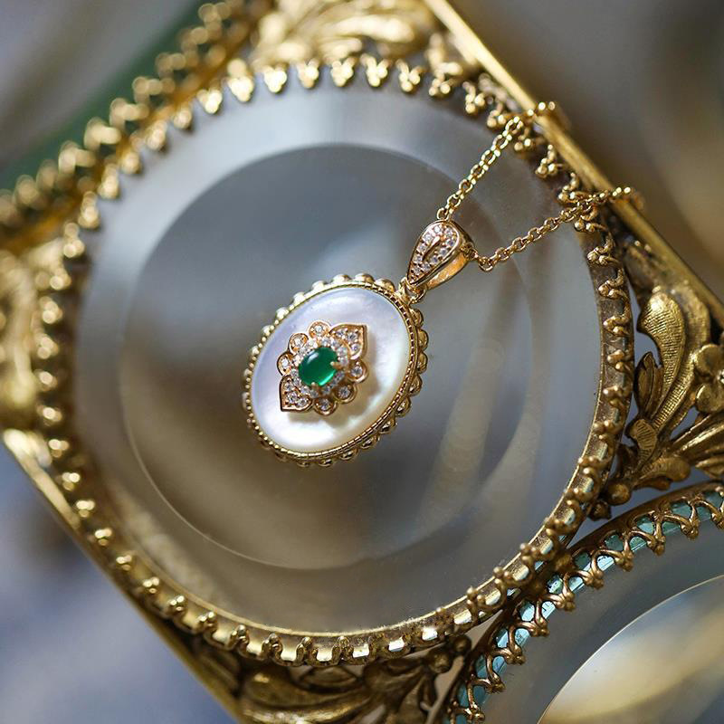 Women's Fashion Light Luxury F - Birth Flower Necklace 评论和价格