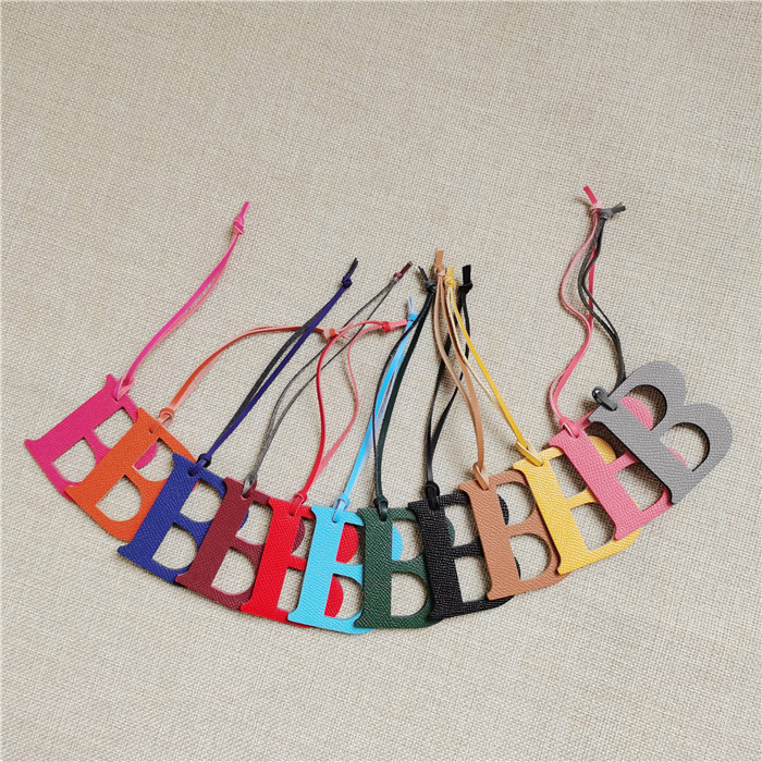 Wholesale Luxury Genuine Natur - Monogram Keychain Leather 评论和价格