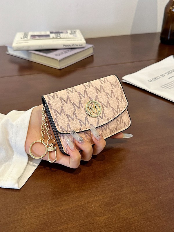 Retro Monogram Print Faux Leat - Monogram Keychain Leather 评论和价格