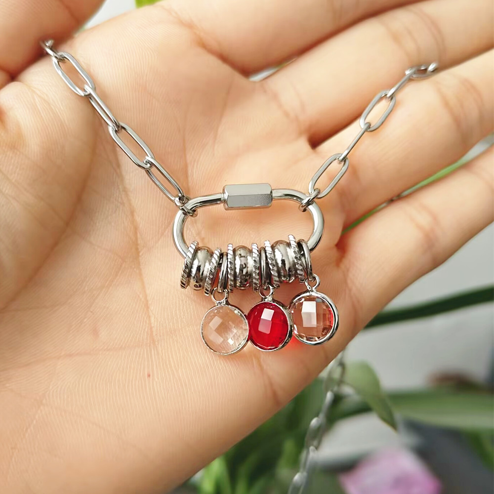 Custom Carabiner Name Charm Ne - Birth Flower Necklace 评论和价格